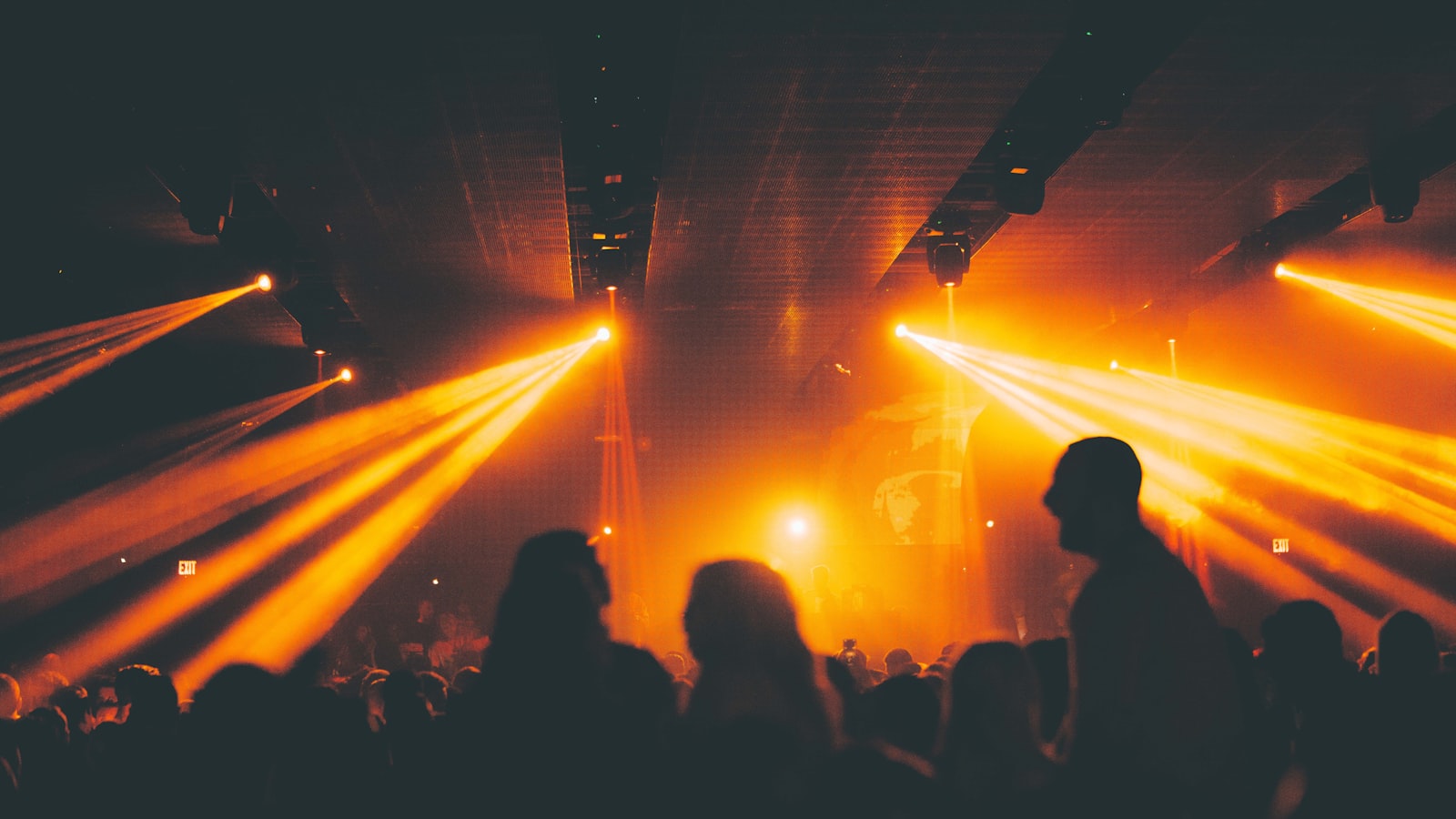 777DXB Dubai nightclub interior with lights and packed dance floor