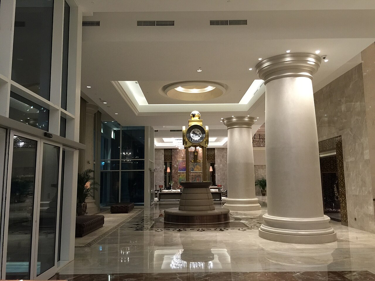 Waldorf Astoria Dubai Palm Jumeirah Moorish-Andalusian architecture at sunset — photo 1